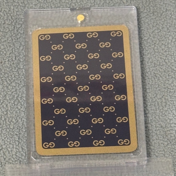 1Gucci playing card 9 of hearts. Navy blue/gold. enclosed case - Picture 7 of 7